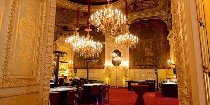 Image: Ein verregneter Abend mit Max und das erste Mal Nine Casino